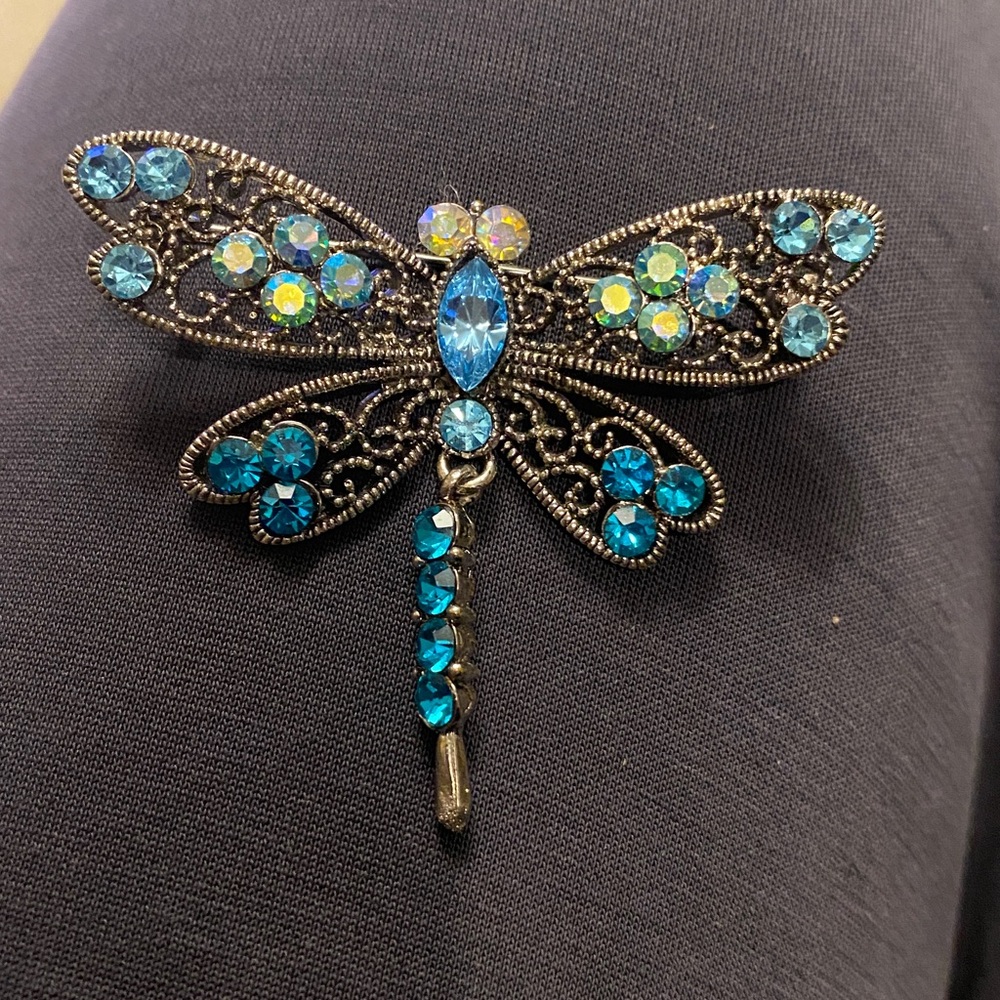 Beautiful Blue Gem Rhinestone Dragonfly Brooch